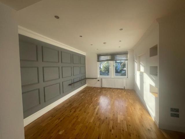 3 bedroom flat to rent