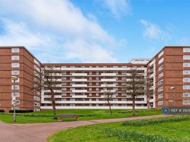3 bedroom flat to rent