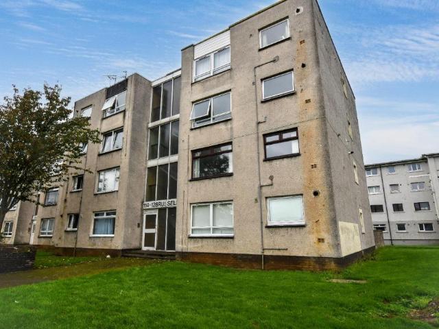 3 bedroom flat to rent