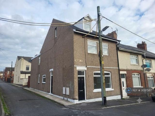 3 bedroom flat to rent