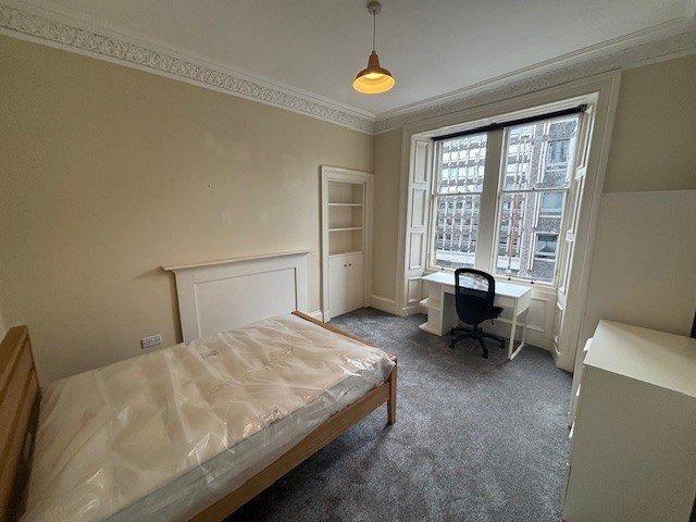 3 bedroom flat to rent