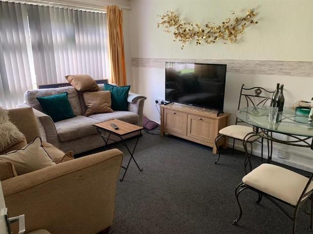 3 bedroom flat to rent