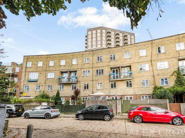 3 bedroom flat to rent