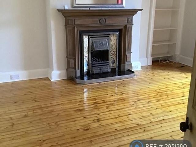 3 bedroom flat to rent