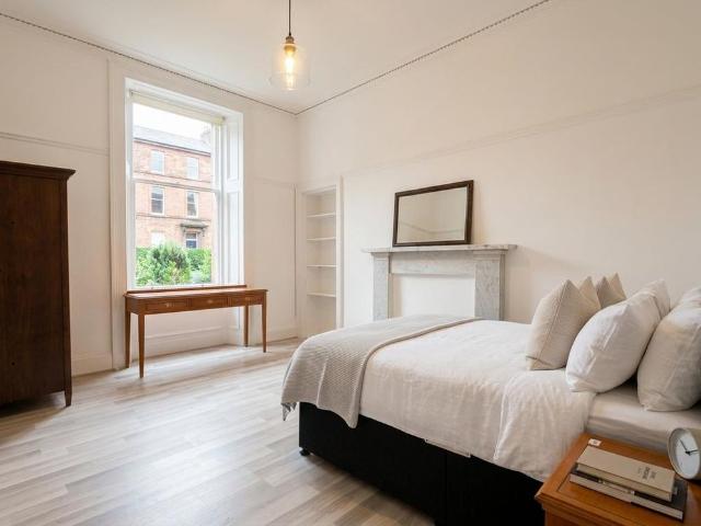 3 bedroom flat to rent