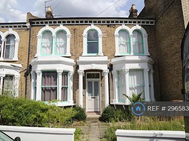 3 bedroom flat to rent