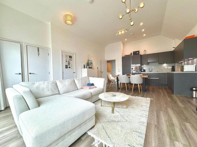 4 bedroom flat to rent