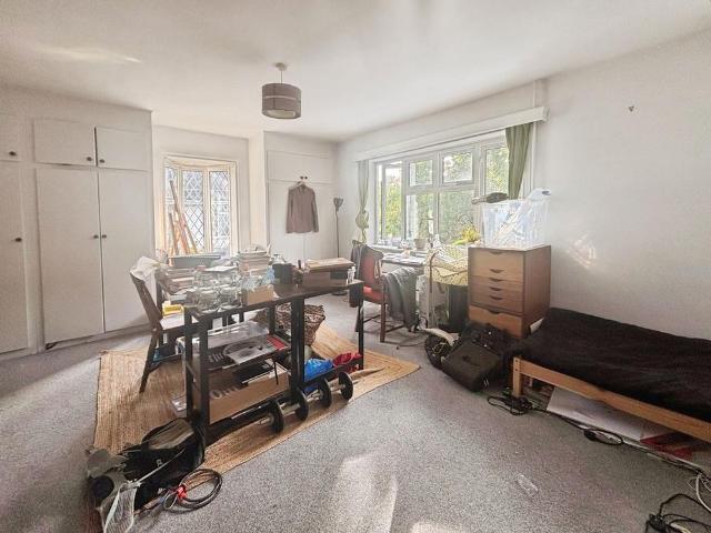 3 bedroom flat to rent
