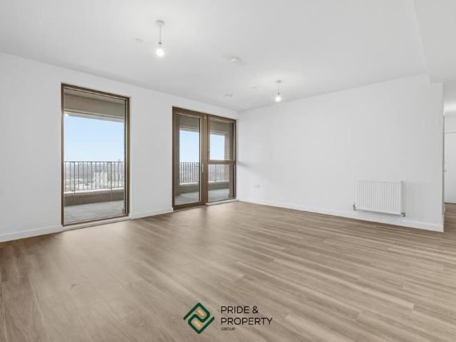 3 bedroom flat to rent
