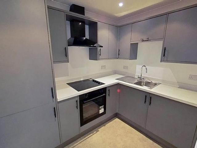 3 bedroom flat to rent