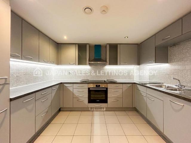 3 bedroom flat to rent