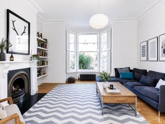 3 bedroom flat to rent