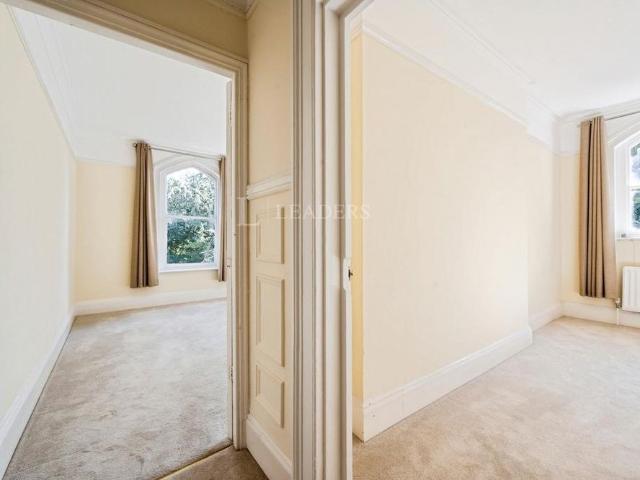 3 bedroom flat to rent