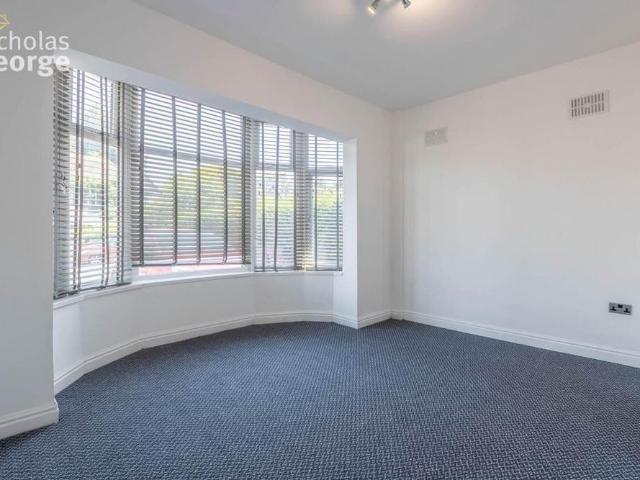 3 bedroom flat to rent