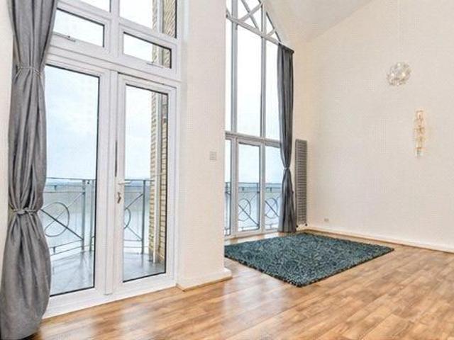 3 bedroom flat to rent