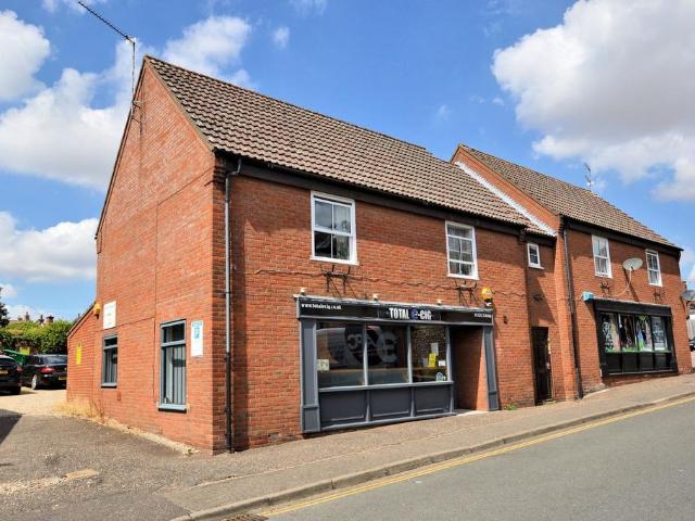 3 bedroom flat to rent