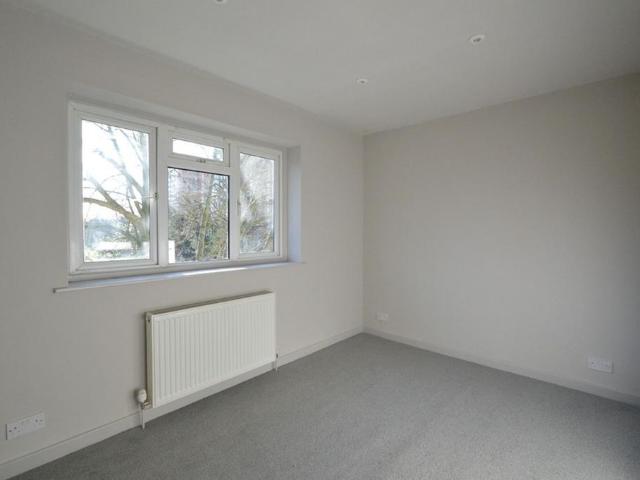 3 bedroom flat to rent