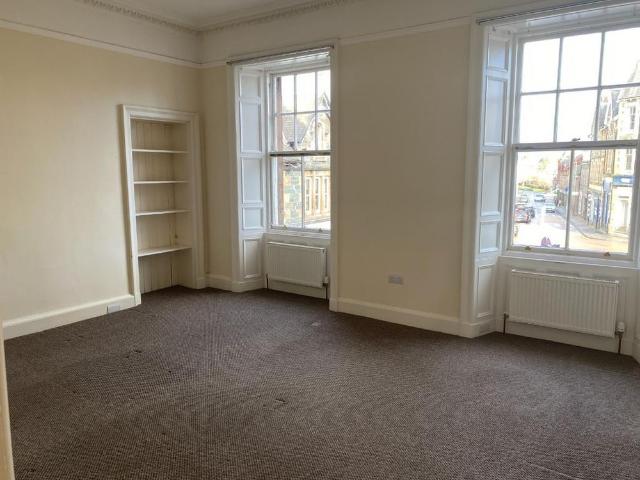 3 bedroom flat to rent