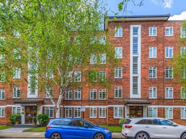 3 bedroom flat to rent