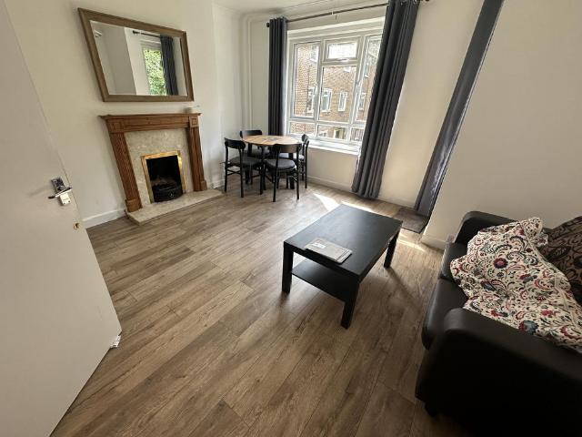 3 bedroom flat to rent