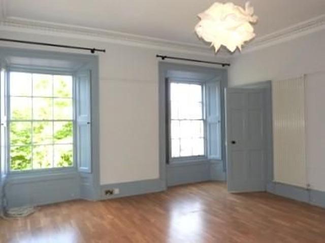 3 bedroom flat to rent