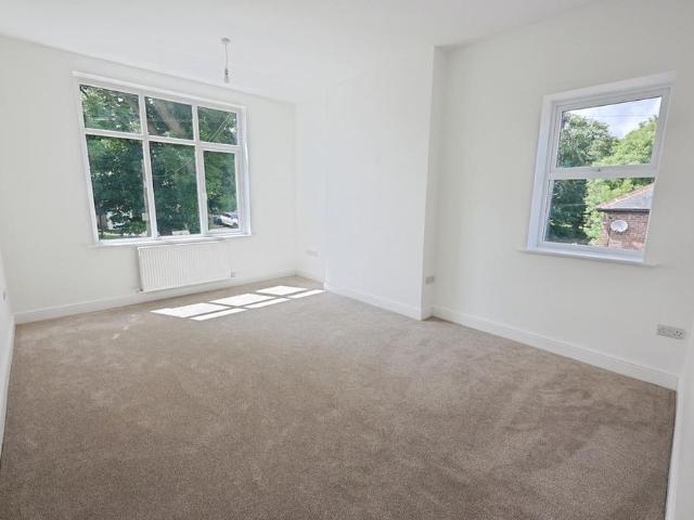 3 bedroom flat to rent