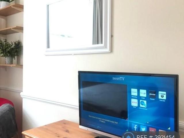 3 bedroom flat to rent