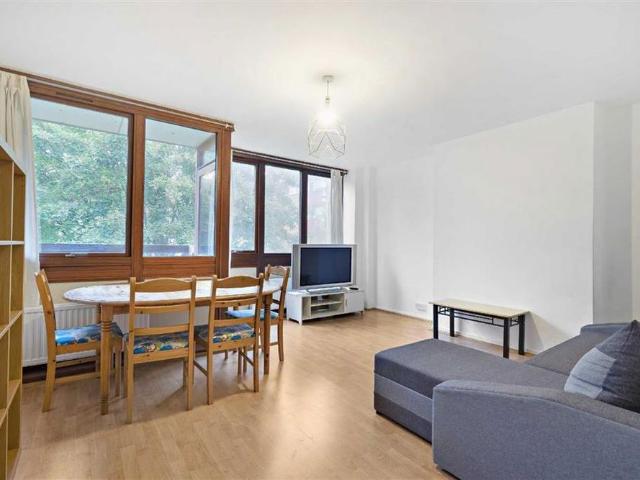 3 bedroom flat to rent
