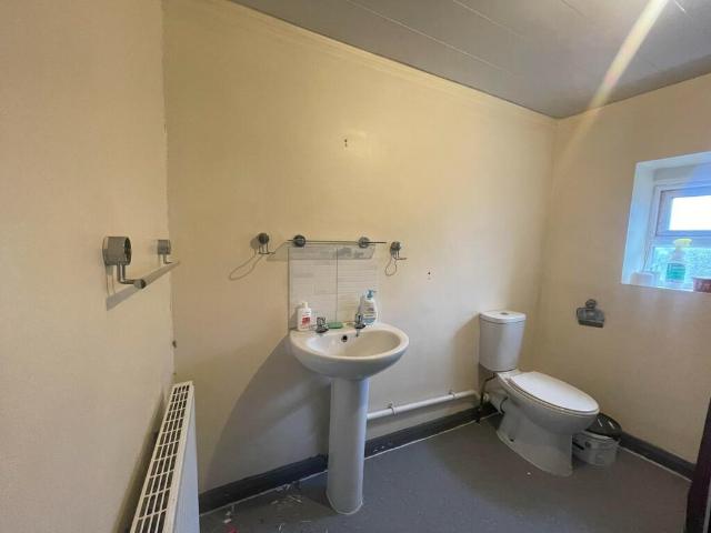 3 bedroom flat to rent