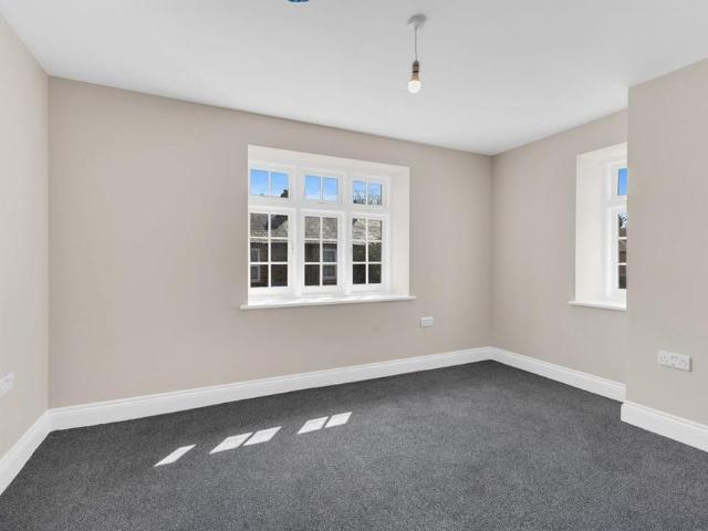 3 bedroom flat to rent