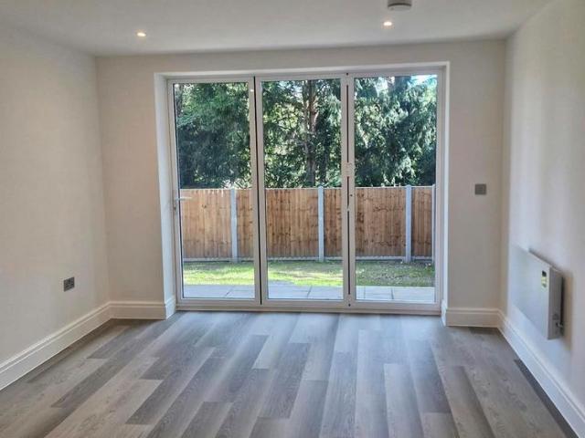 3 bedroom flat to rent