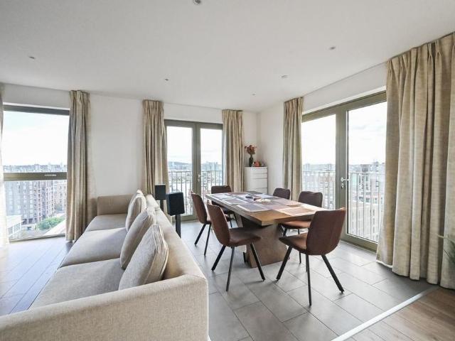3 bedroom flat to rent