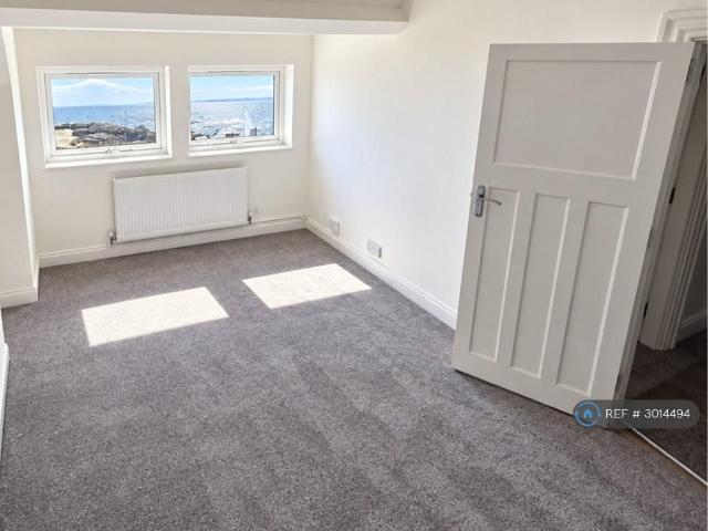 3 bedroom flat to rent