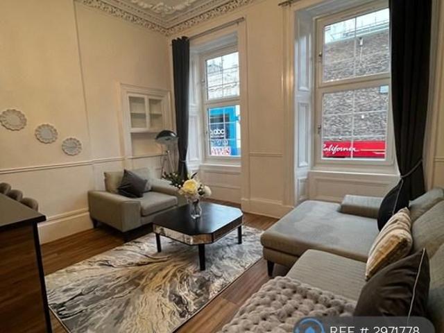 3 bedroom flat to rent