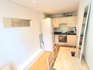 3 bedroom flat to rent