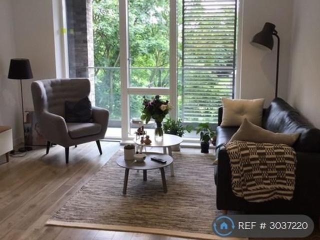 3 bedroom flat to rent