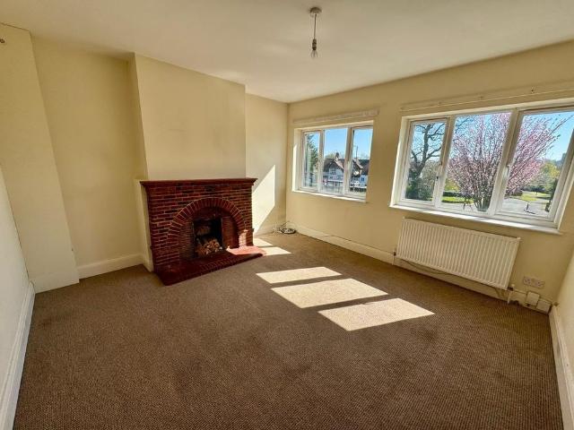 3 bedroom flat to rent