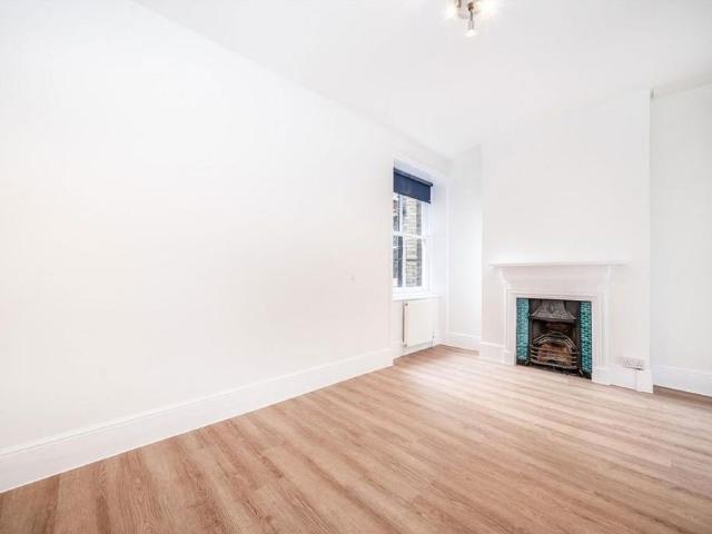 3 bedroom flat to rent
