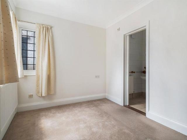 3 bedroom flat to rent