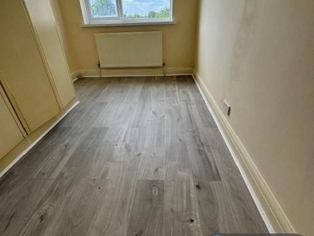 3 bedroom flat to rent