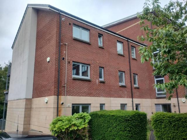 3 bedroom flat to rent