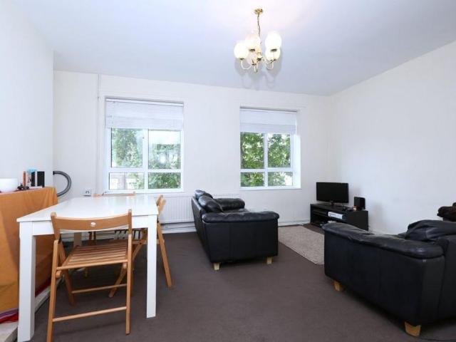 3 bedroom flat to rent