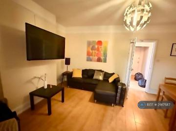 3 bedroom flat to rent