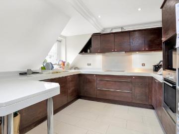 3 bedroom flat to rent