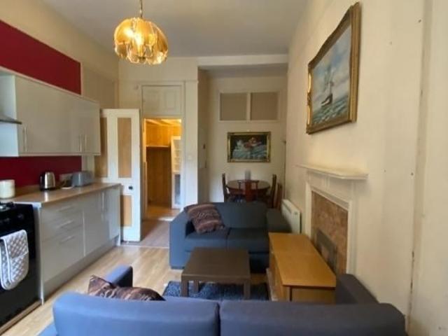 3 bedroom flat to rent