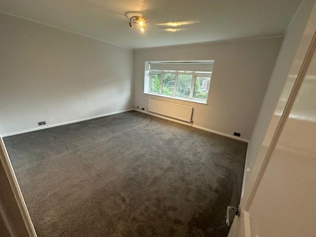 3 bedroom flat to rent