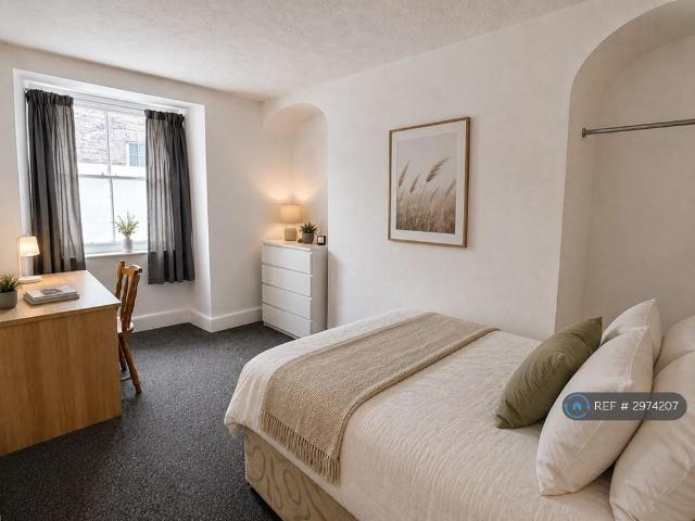 3 bedroom flat to rent
