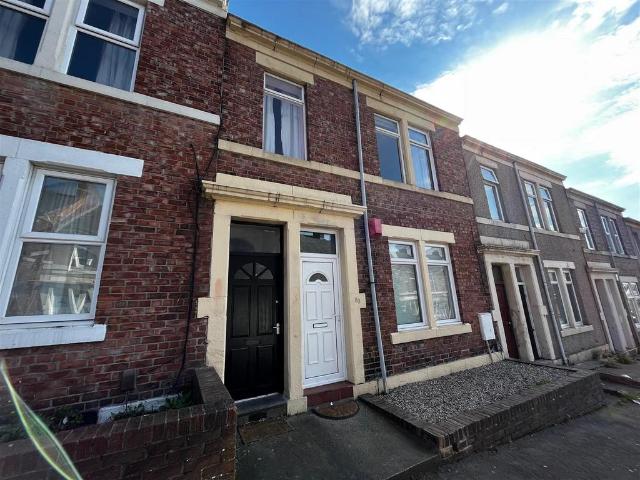3 bedroom flat to rent