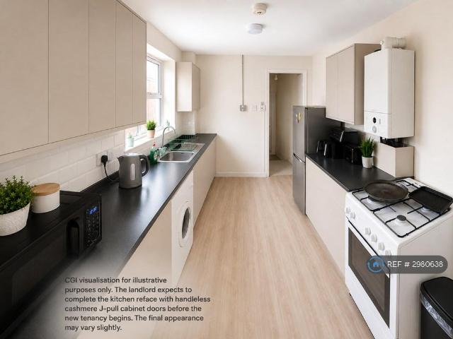 3 bedroom flat to rent