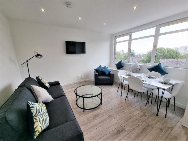 3 bedroom flat to rent